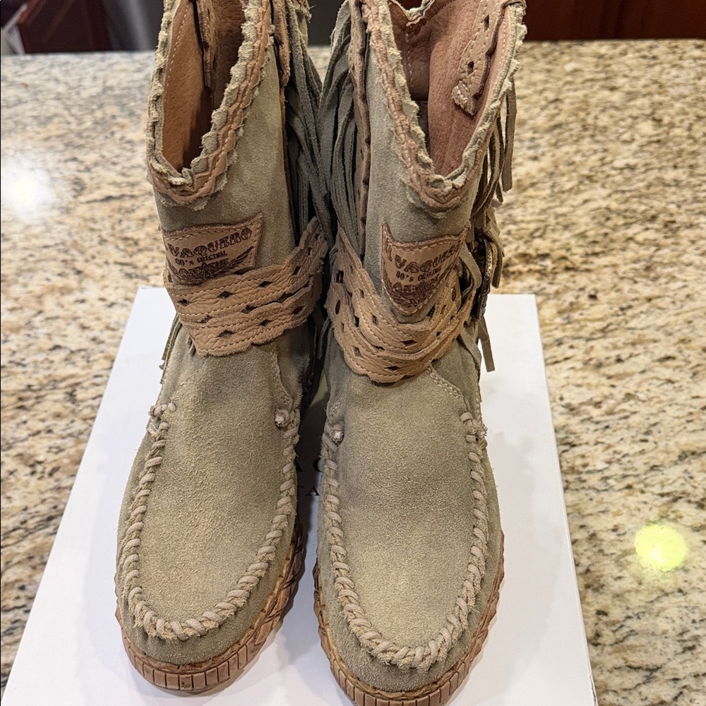 El Vacquero Arya Silverstone Boot Size 41 Olive Women
